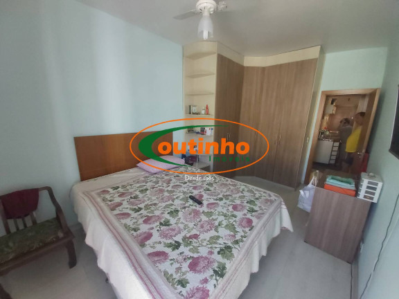 Imagem Apartamento com 4 Quartos à Venda, 132 m² em Tijuca - Rio De Janeiro Imagem Apartamento com 4 Quartos à Venda, 132 m² em Tijuca - Rio De Janeiro