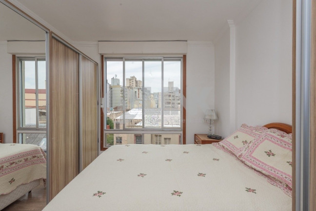 Imagem Apartamento com 3 Quartos à Venda, 103 m² em Centro Histórico - Porto Alegre Imagem Apartamento com 3 Quartos à Venda, 103 m² em Centro Histórico - Porto Alegre