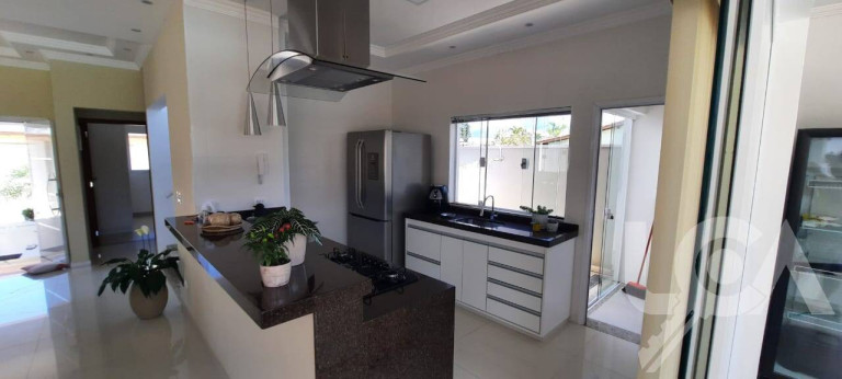 Imagem Casa com 4 Quartos à Venda, 360 m² em Jardim Britânia - Caraguatatuba Imagem Casa com 4 Quartos à Venda, 360 m² em Jardim Britânia - Caraguatatuba