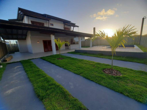 Casa à Venda,  em Ilheús - Ilhéus