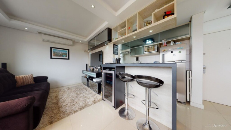 Imagem Imóvel com 2 Quartos à Venda, 67 m² em Petrópolis - Porto Alegre Imagem Imóvel com 2 Quartos à Venda, 67 m² em Petrópolis - Porto Alegre