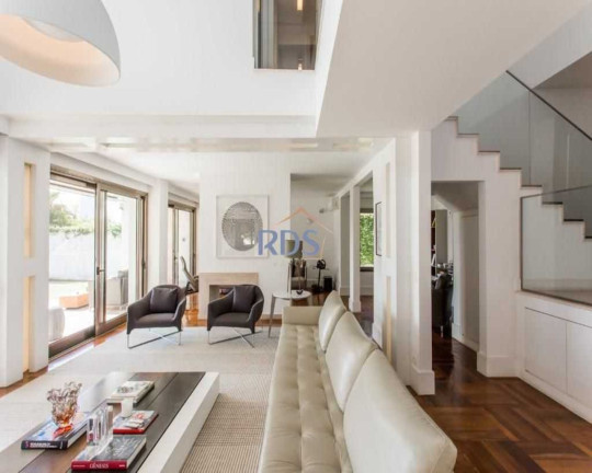 Casa com 3 Quartos à Venda, 388 m² em Retiro Morumbi - São Paulo