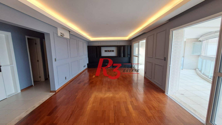 Apartamento com 4 Quartos para Alugar, 204 m² em Embaré - Santos