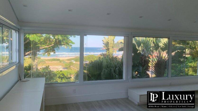 Imagem Casa com 7 Quartos à Venda, em Praia Brava - Florianópolis Imagem Casa com 7 Quartos à Venda, em Praia Brava - Florianópolis