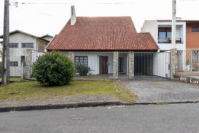 Imagem Casa com 5 Quartos à Venda, 298 m² em Santa Cândida - Curitiba Imagem Casa com 5 Quartos à Venda, 298 m² em Santa Cândida - Curitiba