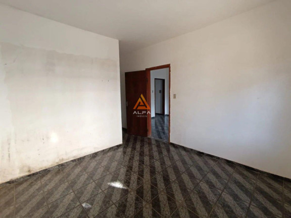Imagem Casa com 3 Quartos para Alugar, 385 m²