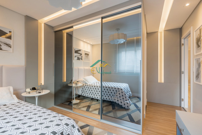 Imagem Apartamento com 3 Quartos à Venda, 160 m² em Cabral - Curitiba