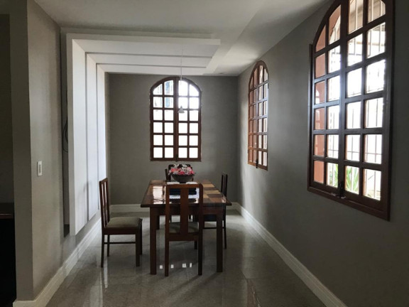 Imagem Imóvel com 3 Quartos à Venda, 250 m² em São Patrício - Serra