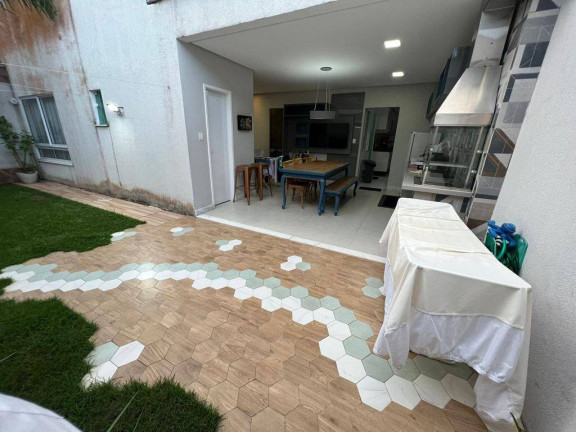 Imagem Casa com 3 Quartos à Venda, 217 m² em Sim - Feira De Santana