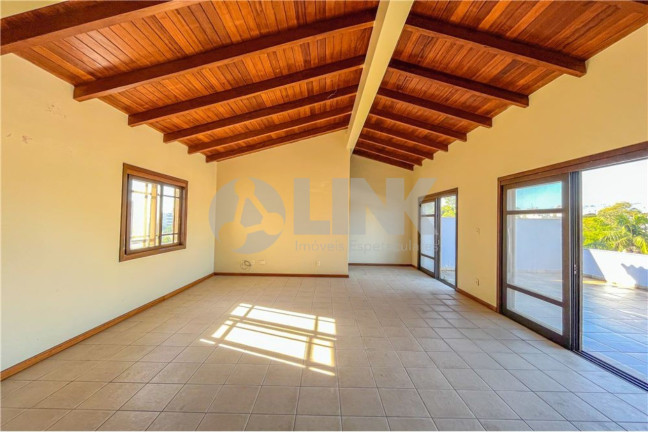 Imagem Imóvel com 3 Quartos à Venda, 260 m² em Jardim Itu - Porto Alegre Imagem Imóvel com 3 Quartos à Venda, 260 m² em Jardim Itu - Porto Alegre