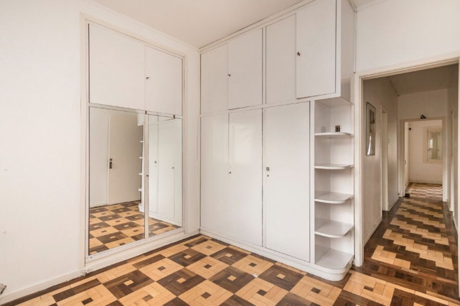 Imagem Imóvel com 3 Quartos à Venda, 123 m² em Azenha - Porto Alegre Imagem Imóvel com 3 Quartos à Venda, 123 m² em Azenha - Porto Alegre