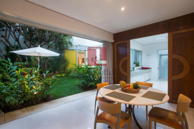 Imagem Casa com 2 Quartos à Venda, 210 m² em Jardim Paulista - São Paulo Imagem Casa com 2 Quartos à Venda, 210 m² em Jardim Paulista - São Paulo