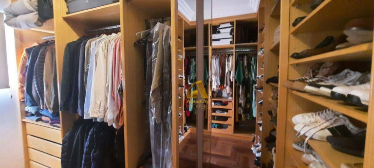 Imagem Casa com 6 Quartos à Venda, 960 m² em Alphaville - Santana De Parnaíba Imagem Casa com 6 Quartos à Venda, 960 m² em Alphaville - Santana De Parnaíba