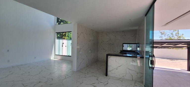 Imagem Casa com 3 Quartos à Venda, 300 m² em Santa Cruz - Rio De Janeiro Imagem Casa com 3 Quartos à Venda, 300 m² em Santa Cruz - Rio De Janeiro
