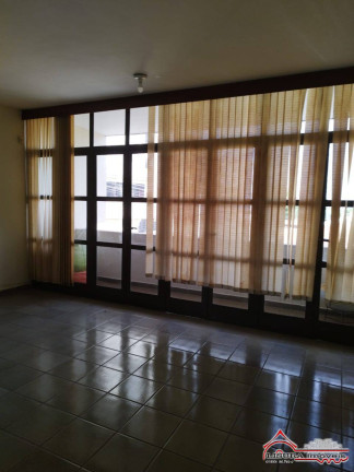 Imagem Casa com 9 Quartos para Alugar, 600 m² em Centro - Jacareí
