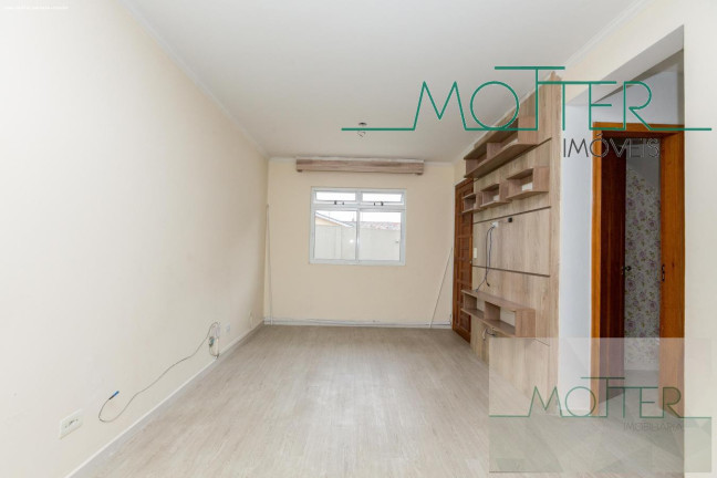 Imagem Casa com 3 Quartos à Venda, 105 m² em Pinheirinho - Curitiba