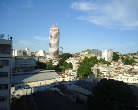Imagem Imóvel com 2 Quartos à Venda, 60 m² em Centro - Niterói Imagem Imóvel com 2 Quartos à Venda, 60 m² em Centro - Niterói