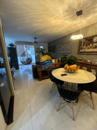 Imagem Casa de Condomínio com 2 Quartos à Venda, 127 m² em Marapé - Santos