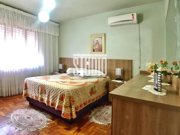 Imagem Casa com 3 Quartos à Venda, 192 m² em Centro - Carlos Barbosa Imagem Casa com 3 Quartos à Venda, 192 m² em Centro - Carlos Barbosa