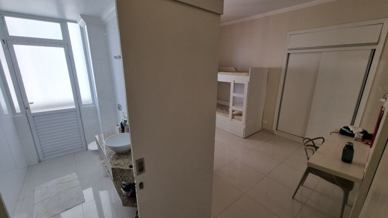 Imagem Apartamento com 3 Quartos à Venda, 188 m² em Pitangueiras - Guarujá Imagem Apartamento com 3 Quartos à Venda, 188 m² em Pitangueiras - Guarujá