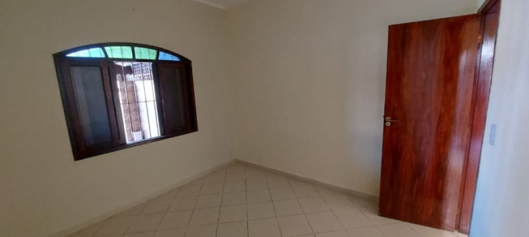 Imagem Casa com 2 Quartos à Venda, 10 m² em Maracanã - Praia Grande Imagem Casa com 2 Quartos à Venda, 10 m² em Maracanã - Praia Grande