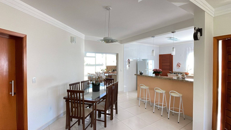 Imagem Casa com 4 Quartos à Venda, 168 m² em Condomínio Itatiba Country Club - Itatiba Imagem Casa com 4 Quartos à Venda, 168 m² em Condomínio Itatiba Country Club - Itatiba