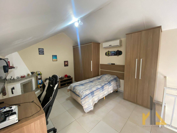 Imagem Casa com 4 Quartos à Venda, 191 m² em Bairro Alto - Curitiba