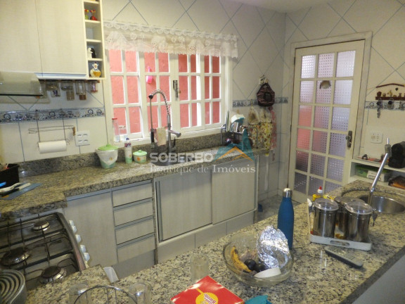 Imagem Casa com 4 Quartos à Venda, 250 m² em Barra Do Imbuí - Teresópolis