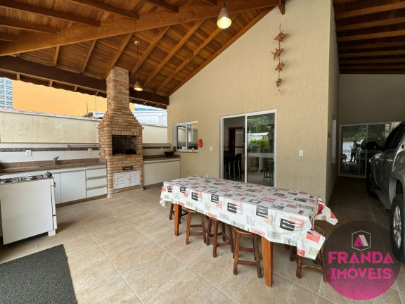 Imagem Casa com 3 Quartos à Venda, 170 m² em Perequê Açu - Ubatuba Imagem Casa com 3 Quartos à Venda, 170 m² em Perequê Açu - Ubatuba
