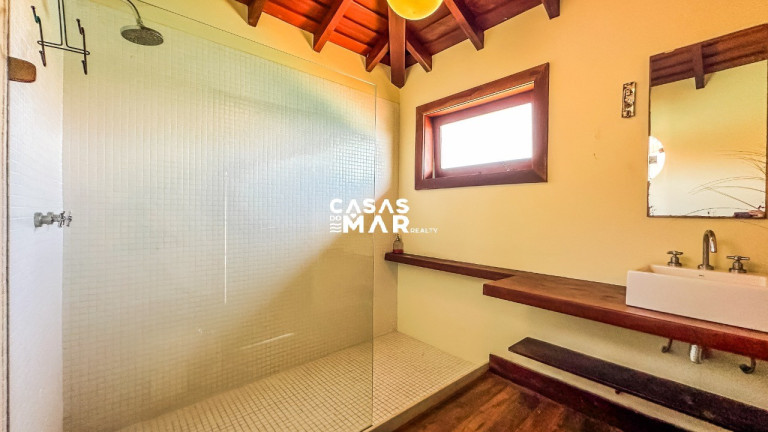 Imagem Imóvel com 5 Quartos à Venda, 400 m² em Ferradura - Armação Dos Búzios Imagem Imóvel com 5 Quartos à Venda, 400 m² em Ferradura - Armação Dos Búzios