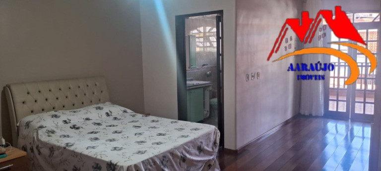 Imagem Casa com 3 Quartos à Venda, 234 m² em Cipava - Osasco