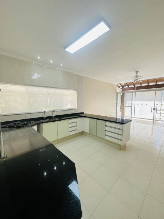 Imagem Casa de Condomínio com 3 Quartos à Venda, 1.650 m² em Condomínio Jardim Das Palmeiras - Bragança Paulista Imagem Casa de Condomínio com 3 Quartos à Venda, 1.650 m² em Condomínio Jardim Das Palmeiras - Bragança Paulista