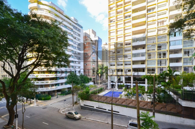 Imagem Apartamento com 3 Quartos à Venda, 252 m² em Higienópolis - São Paulo Imagem Apartamento com 3 Quartos à Venda, 252 m² em Higienópolis - São Paulo