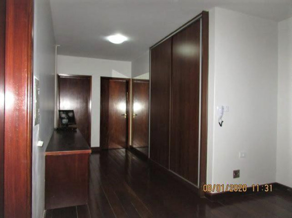 Imagem Sobrado com 4 Quartos à Venda, 405 m² em Quebec - Londrina