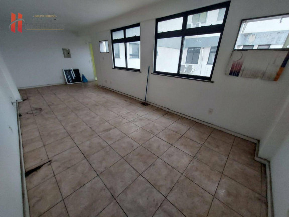 Sala Comercial à Venda ou Locação, 42 m² em Jardim Vinte E Cinco De Agosto - Duque De Caxias