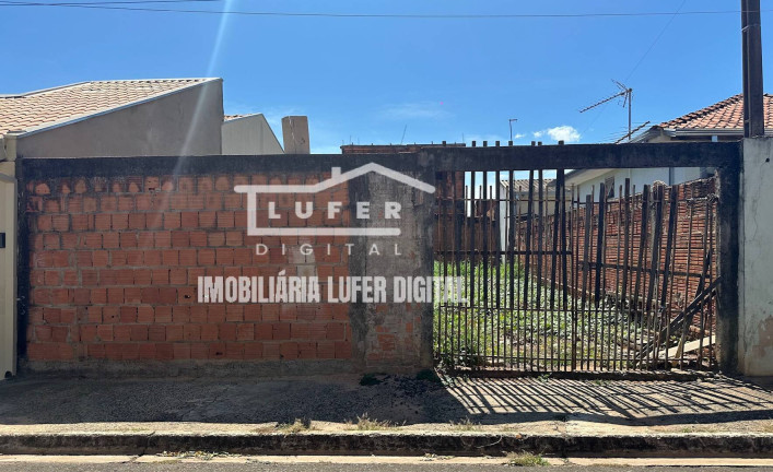 Terreno à Venda, 160 m² em Victorio De Santi - Araraquara
