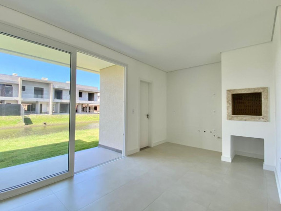 Imagem Sobrado com 3 Quartos à Venda, 143 m² em Zona Nova - Capao Da Canoa