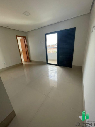Imóvel com 3 Quartos à Venda, 101 m² em Centro - Montes Claros