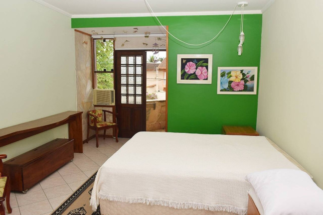 Imagem Casa com 9 Quartos à Venda, 720 m² em Jardim Samambaia - Ubatuba