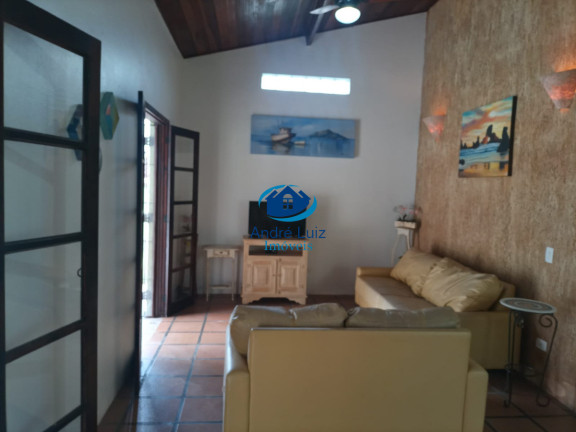 Casa com 3 Quartos à Venda, 150 m² em Perequê Mirim - Ubatuba