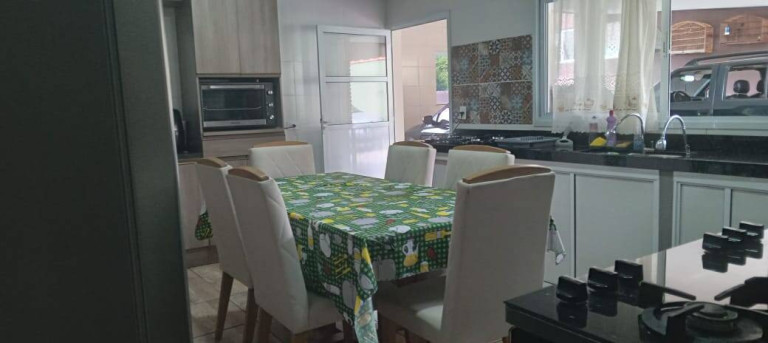 Imagem Casa com 3 Quartos à Venda, 750 m² em Figueiras - Alumínio