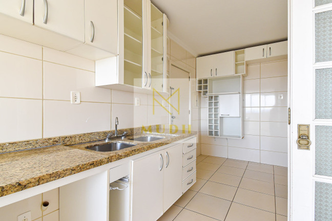 Imagem Apartamento com 3 Quartos à Venda, 105 m² em Medianeira - Porto Alegre Imagem Apartamento com 3 Quartos à Venda, 105 m² em Medianeira - Porto Alegre