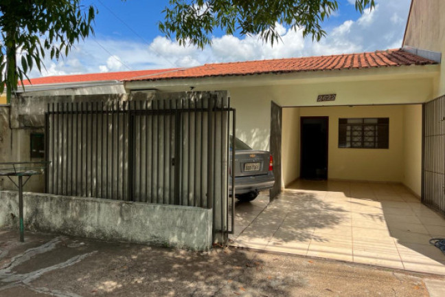 Casa à Venda, 187 m² em Jd San Remo I - Umuarama