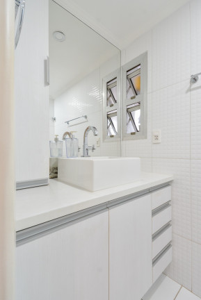 Imagem Apartamento com 3 Quartos à Venda, 70 m² em Indianópolis - São Paulo