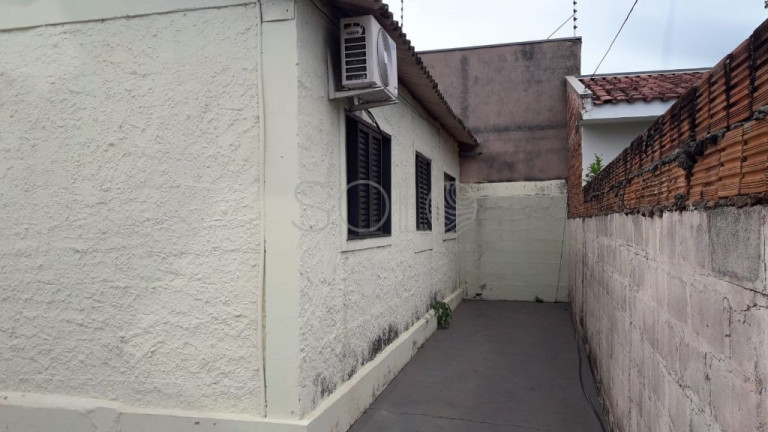 Imagem Casa com 2 Quartos para Alugar, 180 m² em Jardim Adalgisa - Araraquara Imagem Casa com 2 Quartos para Alugar, 180 m² em Jardim Adalgisa - Araraquara