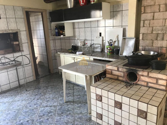 Imagem Casa com 3 Quartos à Venda, 300 m² em Cedro - Camboriú Imagem Casa com 3 Quartos à Venda, 300 m² em Cedro - Camboriú