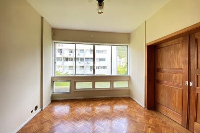 Imagem Apartamento com 3 Quartos à Venda, 136 m² em Copacabana - Rio De Janeiro