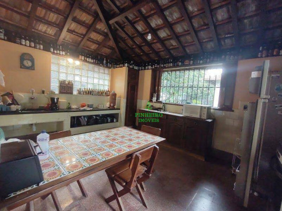 Imagem Casa com 3 Quartos à Venda ou Locação, 318 m² em Bom Retiro - Teresópolis