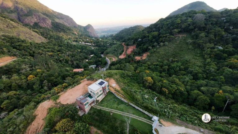 Imagem Casa com 3 Quartos à Venda, 300 m² Imagem Casa com 3 Quartos à Venda, 300 m²