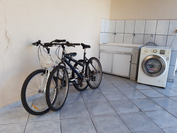 Imagem Casa com 4 Quartos à Venda, 200 m² em Mansour - Uberlândia Imagem Casa com 4 Quartos à Venda, 200 m² em Mansour - Uberlândia